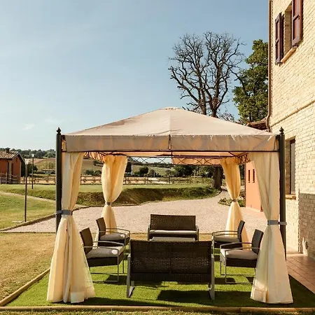 Agriturismo Casale San Lorenzo مزرعة للإقامة San Lorenzo in Campo